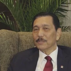 Gak Cuma China, Kini Luhut Lobi-Lobi Arab Garap Proyek Baterai EV