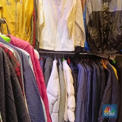 Terbongkar! Ini Asal Pakaian Bekas Impor, Bertebaran di Pasar Senen