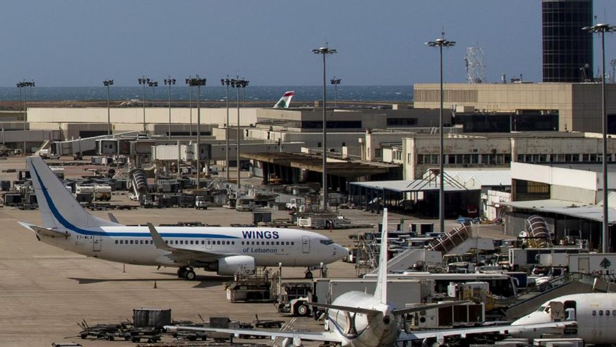 Pesawat-pesawat di Bandara Internasional Rafik Hariri di Beirut, Lebanon, pada 19 Maret 2020. (AP Photo/Hassan Ammar/File Foto)