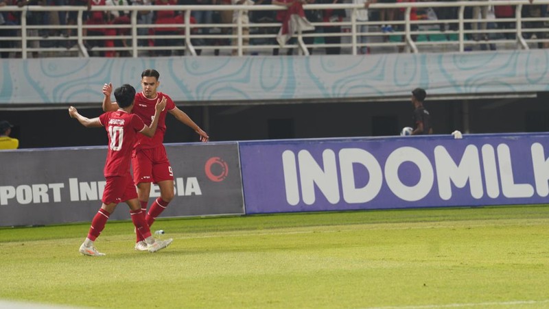 Timnas Indonesia U-19 berhasil menaklukkan Thailand U-19 dengan skor 1-0 di laga final Piala AFF U-19. Hasil itu mengantarkan Indonesia juara Piala AFF U-19 edisi 2024. (Dok. PSSI)