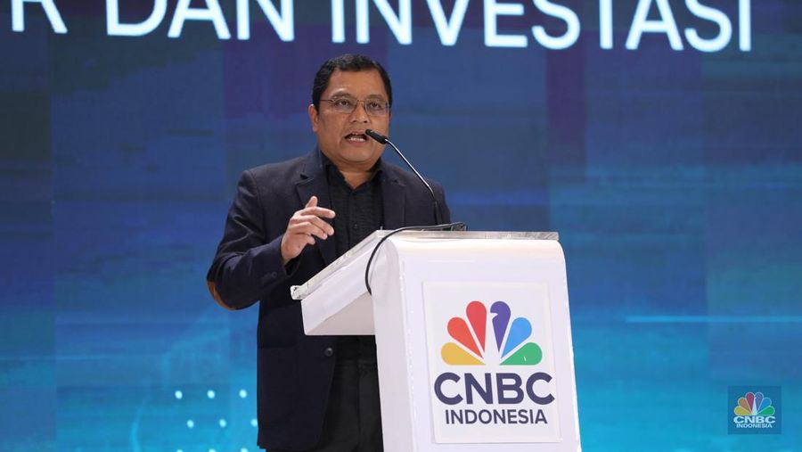 Deputi Bideng Pengendalian Pelaksanaan Penanaman Modal Kementerian Investasi/BKPM, Edy Junaedi Harahap dalam acara Gabungan Pelaksana Konstruksi Nasional Indonesia (GAPENSI) dengan tema “Refleksi dan Catatan 10 Tahun Pemerintahan Jokowi di Bidang Konstruksi, Infrastruktur, dan Investasi