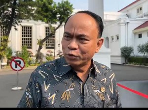 Budi Arie: Minggu Ini Tak Ada Reshuffle, Nggak Tahu Minggu Depan