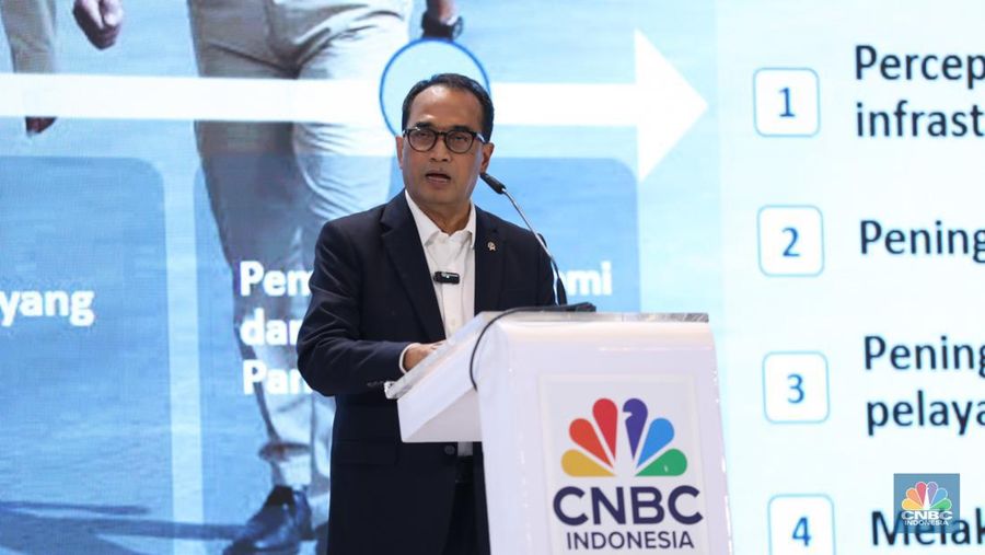 Menteri Perhubungan Budi Karya Sumadi dalam acara Gabungan Pelaksana Konstruksi Nasional Indonesia (GAPENSI) dengan tema “Refleksi dan Catatan 10 Tahun Pemerintahan Jokowi di Bidang Konstruksi, Infrastruktur, dan Investasi
