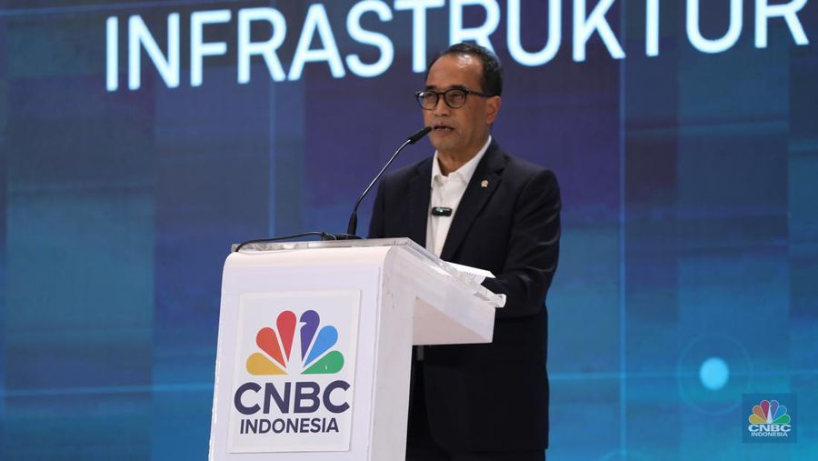 Menteri Perhubungan Budi Karya Sumadi dalam acara Gabungan Pelaksana Konstruksi Nasional Indonesia (GAPENSI) dengan tema “Refleksi dan Catatan 10 Tahun Pemerintahan Jokowi di Bidang Konstruksi, Infrastruktur, dan Investasi