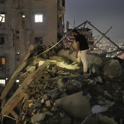 Hamas-Houthi-Iran Respons Israel Bunuh Komandan Hizbullah