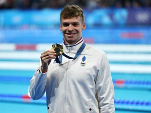 Sejarah di Olimpiade, Atlet Ini Menangi Dua Medali Emas dalam Dua Jam