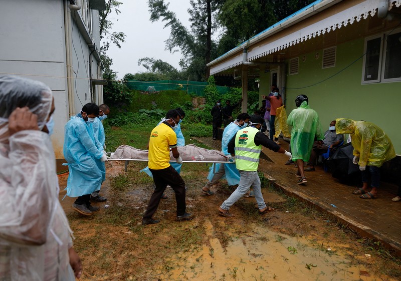 Foto udara rumah-rumah yang rusak di lokasi longsor setelah beberapa kali tanah longsor di perbukitan di distrik Wayanad, di negara bagian selatan Kerala, India, Kamis (1/8/2024). (REUTERS/Francis Mascarenhas) Foto udara rumah-rumah yang rusak di lokasi longsor setelah beberapa kali tanah longsor di perbukitan di distrik Wayanad, di negara bagian selatan Kerala, India, Kamis (1/8/2024). (REUTERS/Francis Mascarenhas)