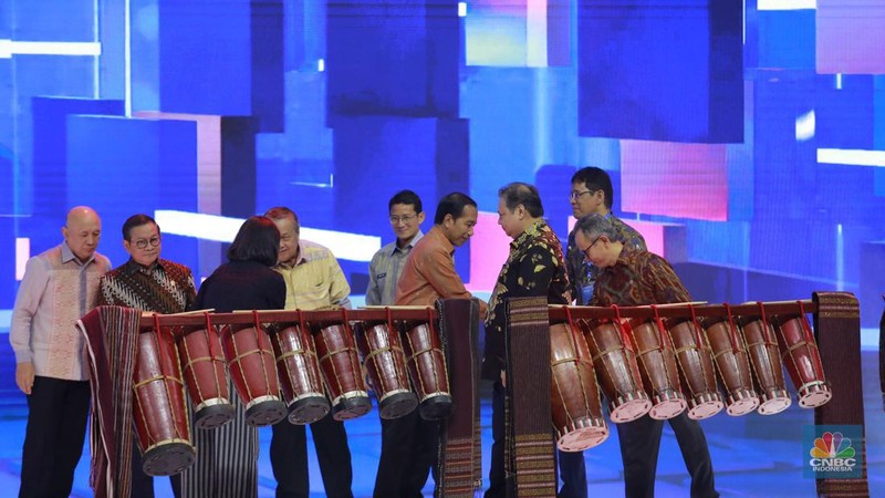 Presiden RI Joko Widodo dalam acara Festival Ekonomi Keuangan Digital dan Karya Kreatif Indonesia di Hall B, JCC, Jakarta, Kamis, (1/8/2024). (CNBC Indonesia/Muhammad Sabki)