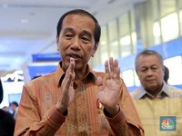 Jokowi Bangun Jalan Hingga Tol Langit, Jawa Tak Lagi Raja