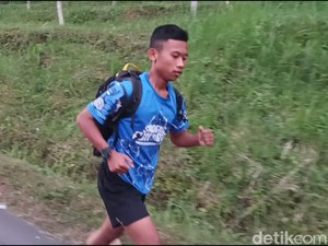Siswa Yatim Piatu di Jember Lari 5 Km Setiap Hari untuk Sekolah, Ini Alasannya