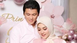 Agustus Istimewa untuk Syahrini dan Reino Barack