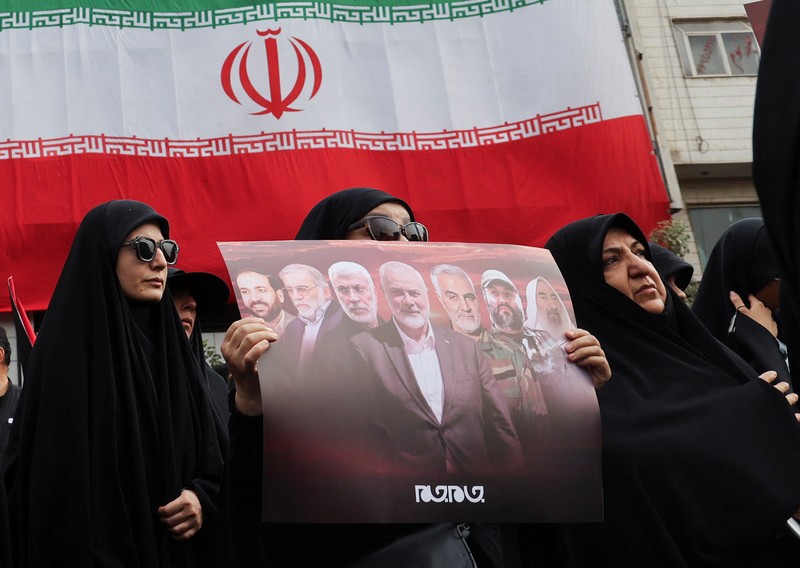 Warga Iran berkumpul untuk prosesi pemakaman pemimpin Hamas yang dibunuh, Ismail Haniyeh di Teheran, Iran, 1 Agustus 2024. (Majid Asgaripour/WANA (West Asia News Agency) via REUTERS)