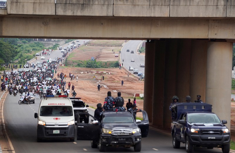 Warga Nigeria memulai protes terhadap kesulitan ekonomi. (REUTERS/Marvellous Durowaiye) Warga Nigeria memulai protes terhadap kesulitan ekonomi. (REUTERS/Marvellous Durowaiye)