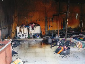 Setrika Uap Meledak, Toko Laundry di Mataram Ludes Terbakar