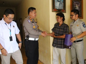 Keluarga Pelajar yang Tertabrak KA di Probolinggo Dapat Santunan