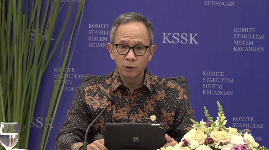 Ketua Dewan Komisioner Otoritas Jasa Keuangan (OJK), Mahendra Siregar dalam Konferensi Pers KSSK : Hasil Rapat Berkala KSSK III Tahun 2024. (Tangkapan Layar Youtube kementerian Keuangan)