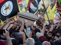 Dibunuh Israel, Lautan Pelayat Berebut Angkat Peti Komandan Hizbullah