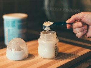 4 Tips Memilih Susu Formula Sesuai Kebutuhan