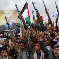 Angkat Senjata, Lautan Massa Houthi Kecam Pembunuhan Ismail Haniyeh