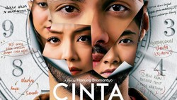 Perjalanan Panjang Cinta Refal Hady di Film Cinta Tak Pernah Tepat Waktu