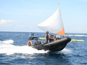 Turis Australia Menepikan Perahu di Pantai Glagah, Ingin Ganti Naik Pesawat