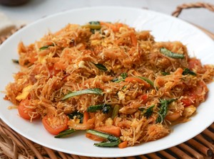 Resep Bihun Goreng Malaysia, Berbalut Bumbu yang Sedap Enak