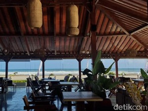Menikmati Suasana Pantai Pangandaran dari Restoran Bergaya Joglo