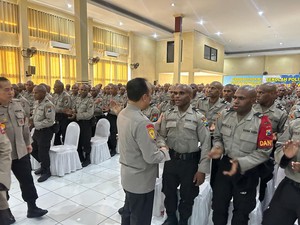 As SDM Kapolri Harap Siswa Bintara Polda Jatim-Polda Papua Jalin Persaudaraan