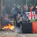 Rusuh Anti-Muslim Menggila, Demo Tandingan Pecah di Seluruh Inggris