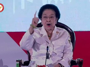 Megawati Heran Gubernur Sering Bungkam: Salah Benar Tak Berani Ngomong