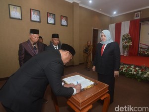 Adel Linggiardi Dilantik sebagai Sekda Bima