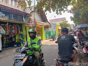 Dilarang Jual Rokok Dekat Sekolah, Pedagang Bisa Kehilangan Setengah Omzet