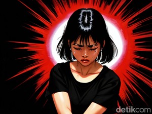 Viral Wanita Ditendang Pria di Mal