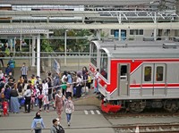 Subsidi KRL Jabodetabek Diubah Jadi Berbasis NIK Dimulai 2025