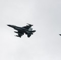 Jet-Jet Tempur AS Tiba-Tiba Tembak Suar ke Pesawat Sipil, Ada Apa?
