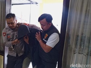 Pria Lompat ke Jurang Cadas Pangeran Usai Curi Ponsel Penumpang Elf