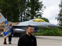 Zelensky Sebut Trump Bisa Hentikan Perang Ukraina, Asalkan...