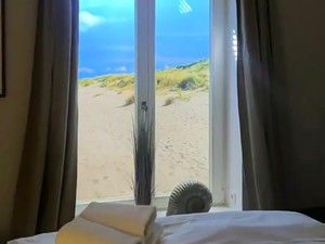Kamar View Laut Awalnya Bikin Turis Bahagia, tapi Ternyata...
