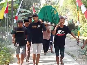 Fakta Viral Jenazah di Jombang Ditandu 3 Km gegara Tak Boleh Pakai Ambulans