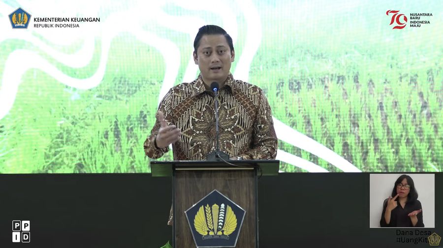 Wakil Menteri Keuangan II Thomas Aquinas Muliatna Djiwandono saat memberikan sambutan dalam Seminar KIPP Kementerian Keuangan 2024 : Transparansi Dana Desa & Pengentasan Kemiskinan. (Tangkapan Layar Youtube Kementerian Keuangan)
