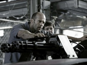 Sinopsis Film Death Race: Balapan Maut demi Berebut Kebebasan
