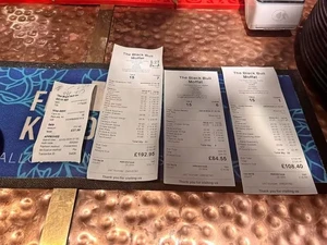 Duh! Pelanggan Ini Tolak Bayar Makanan Rp 6 Juta Gegara Alasan Sepele
