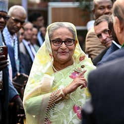 Catatan Kelam Sheikh Hasina, Tumbang Diguncang Demo Maut Bangladesh