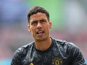 Debut Horor Raphael Varane di Como
