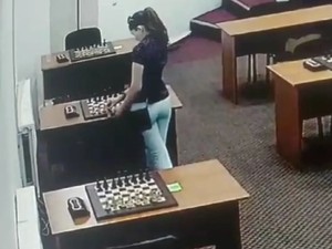 Kelicikan Pemain Catur Wanita Terungkap, Racuni Lawannya dengan Bubuk Merkuri