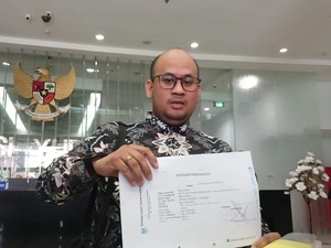 Diperiksa KY, Pengacara Dini Bawa Bukti CCTV Ronald Tannur Lindas Korban