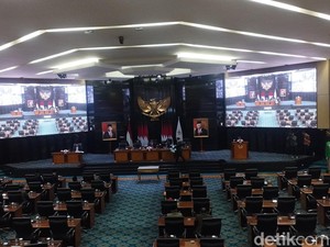 PDIP DKI Dapat Aduan Pencabutan 3.000 Penerima KJMU dan 75 Ribu Penerima KJP
