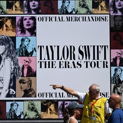 Taylor Swift Batalkan Konser di Austria, 65.000 Penonton Kecewa