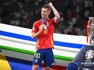 Dani Olmo Langsung Masuk Daftar Pembelian Termahal Barcelona