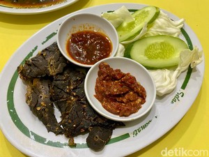 Makan Gongso Khas Semarang di Cipete